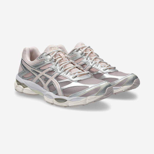 Asics GEL-Cumulus 16 Pink Cloud Pure Silver, vue de profil