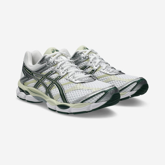Asics GEL-Cumulus 16 White Forest Night, vue de profil