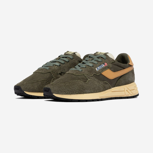 Autry Reelwind UT44 vue de profil, kaki et daim camel