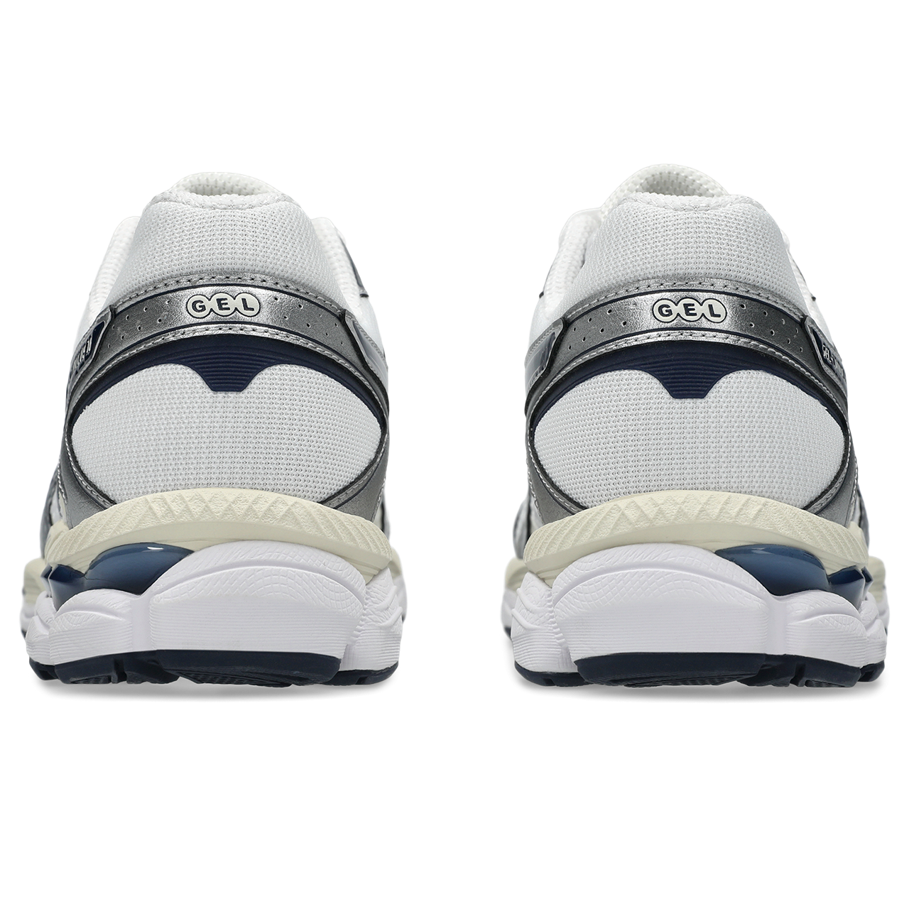Asics GEL Cumulus 16 White / Midnight vue de dos