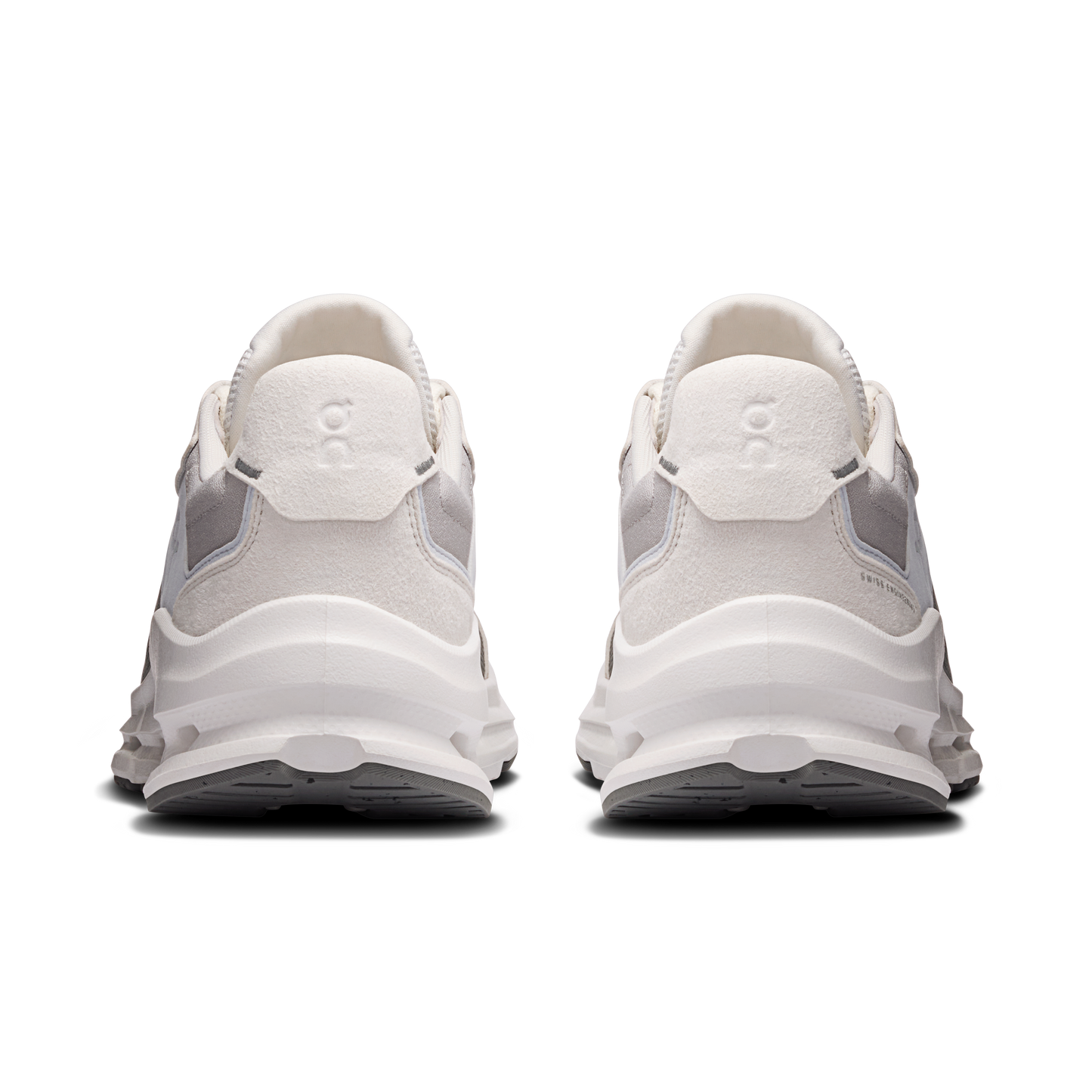 On Running Cloudnova Rift Alloy / Glacier vue de dos