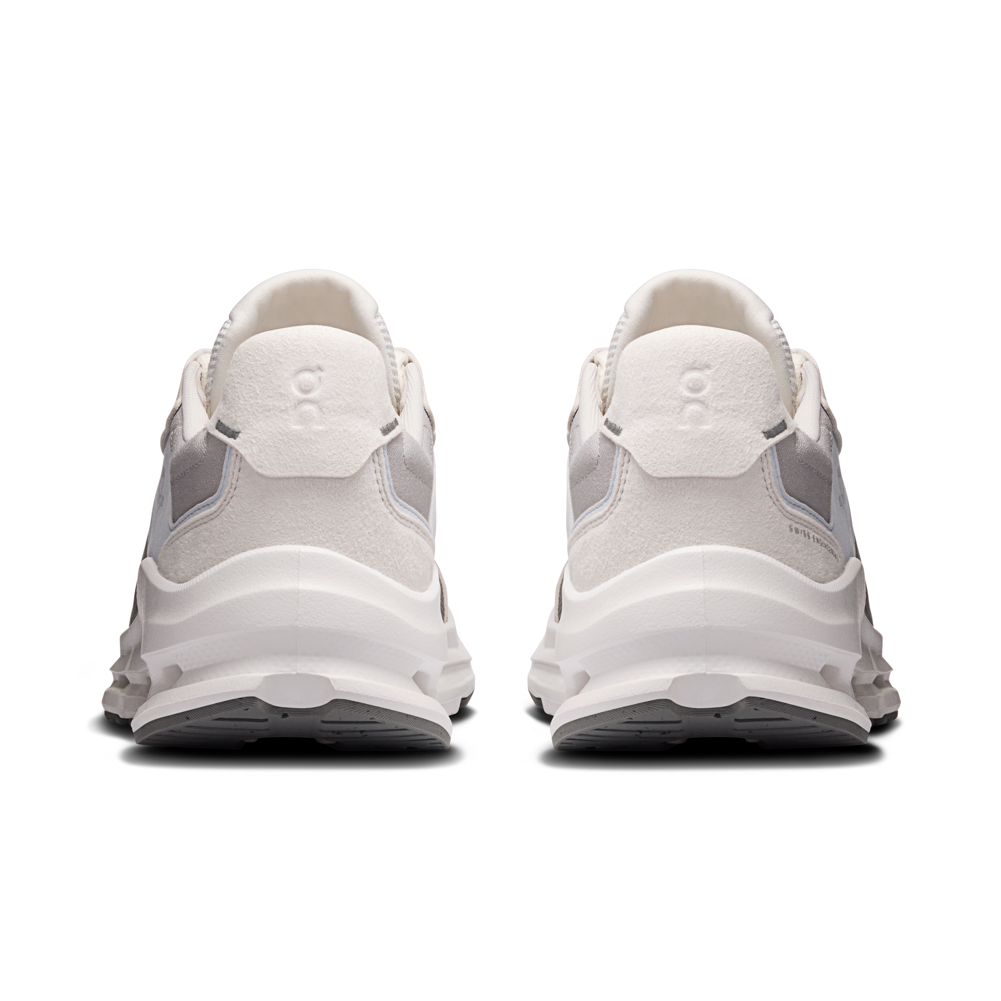 On Running Cloudnova Rift Alloy / Glacier vue de dos