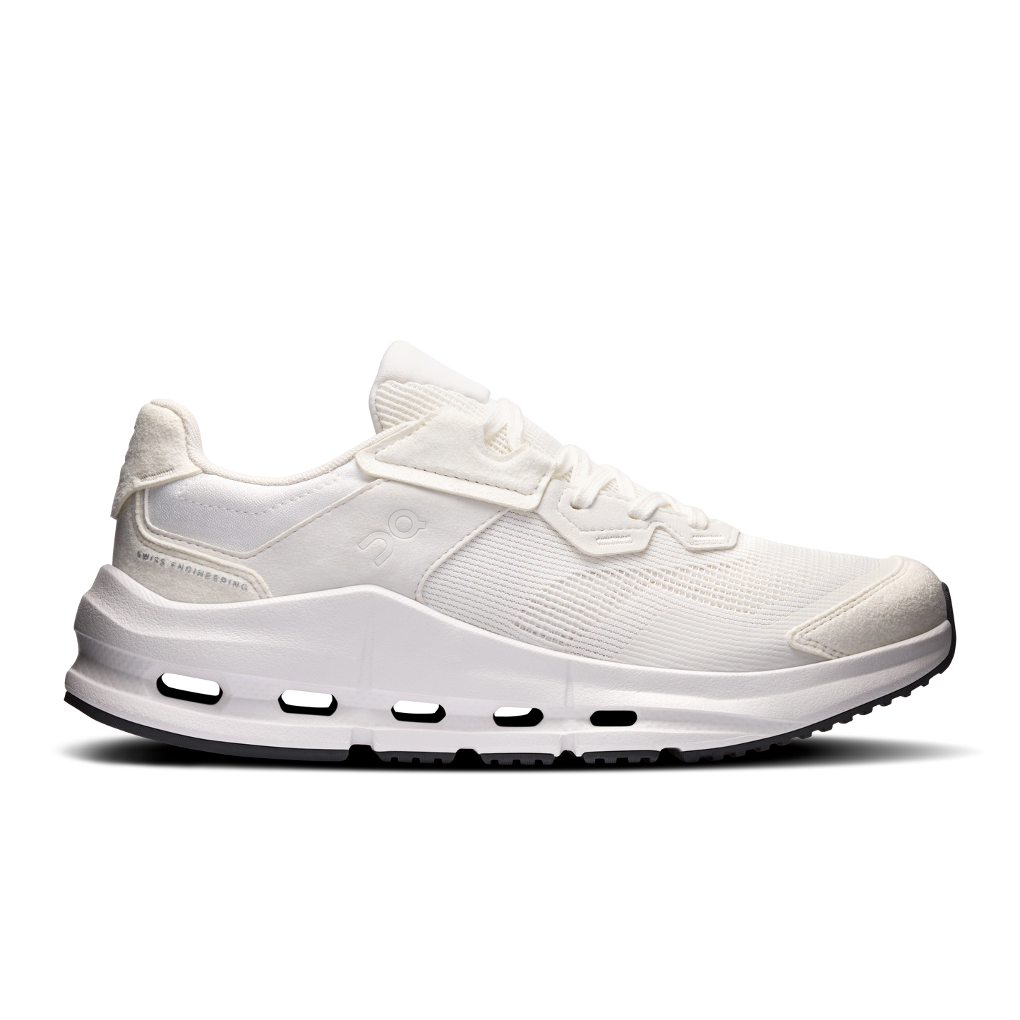 On Running Cloudnova Rift White / Ice vue de profil