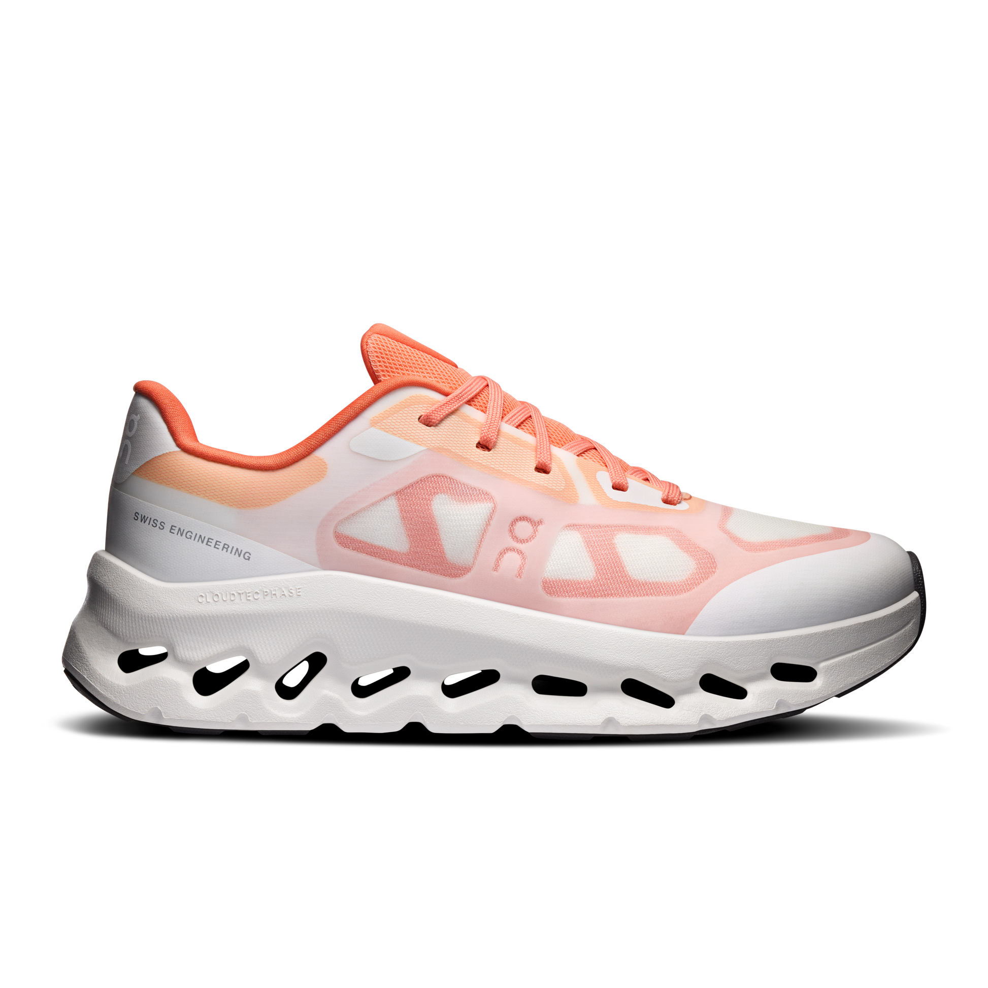 ON Running Cloudtilt Remix Sunstone / Ivory vue de profil