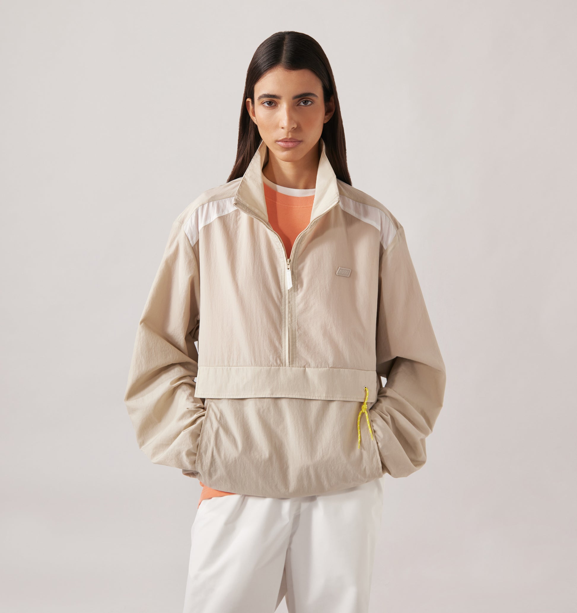 Autry Anorak Beige 013J porté de face