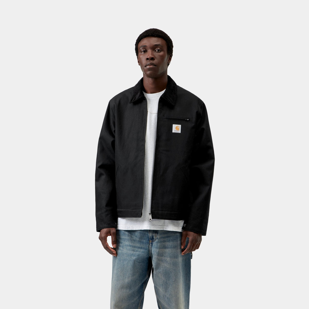 Carhartt WIP Detroit Jacket Black/Black, porté, vue de face