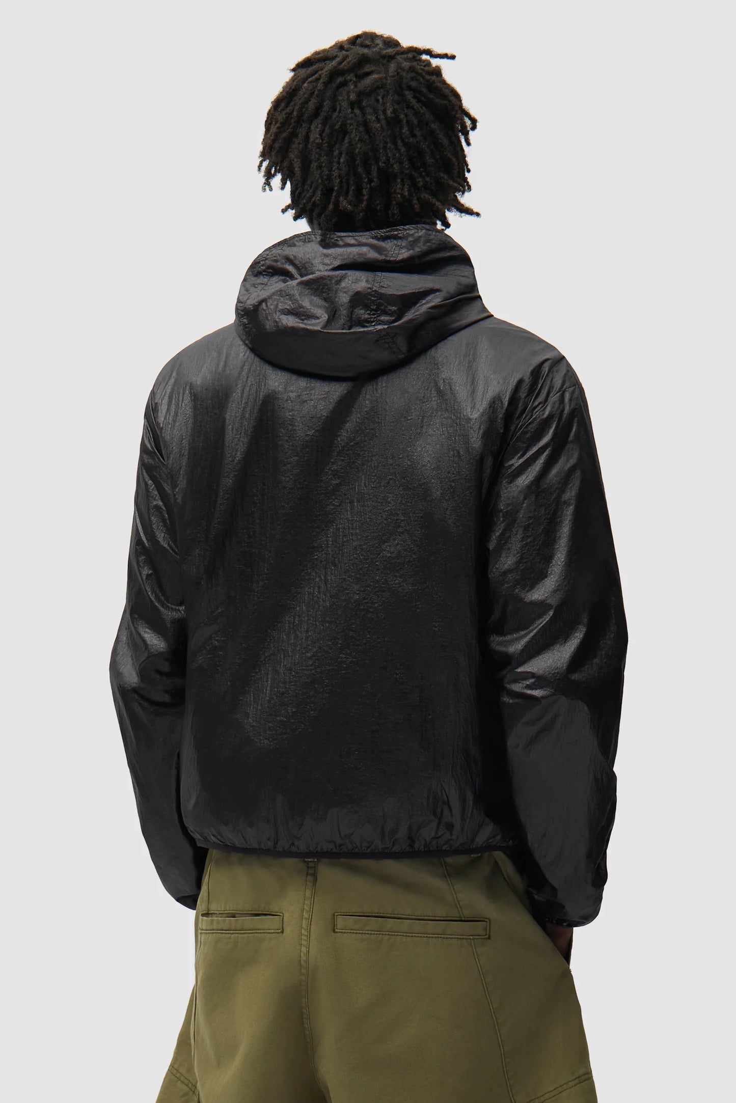 Arte Shiny Nylon Jacket vue de dos porté