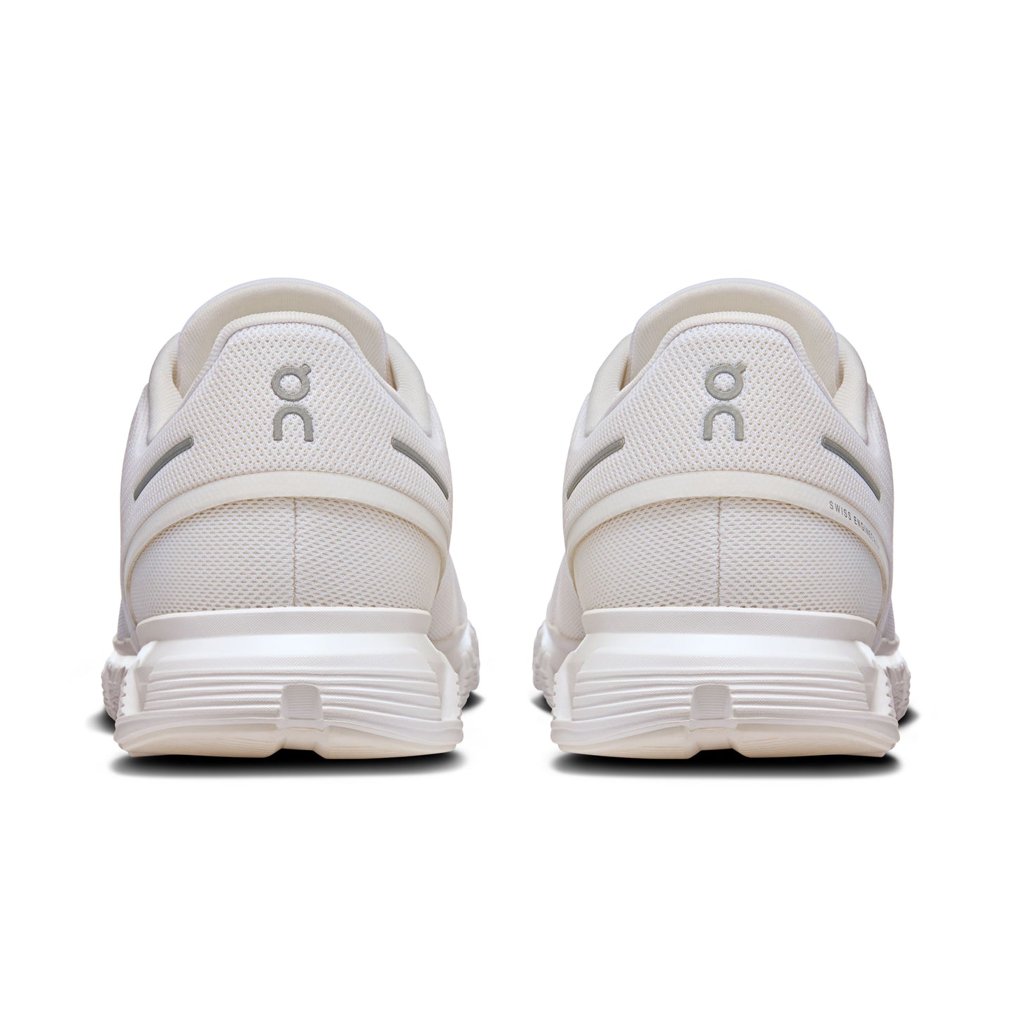 On Running Cloud 6 White / White