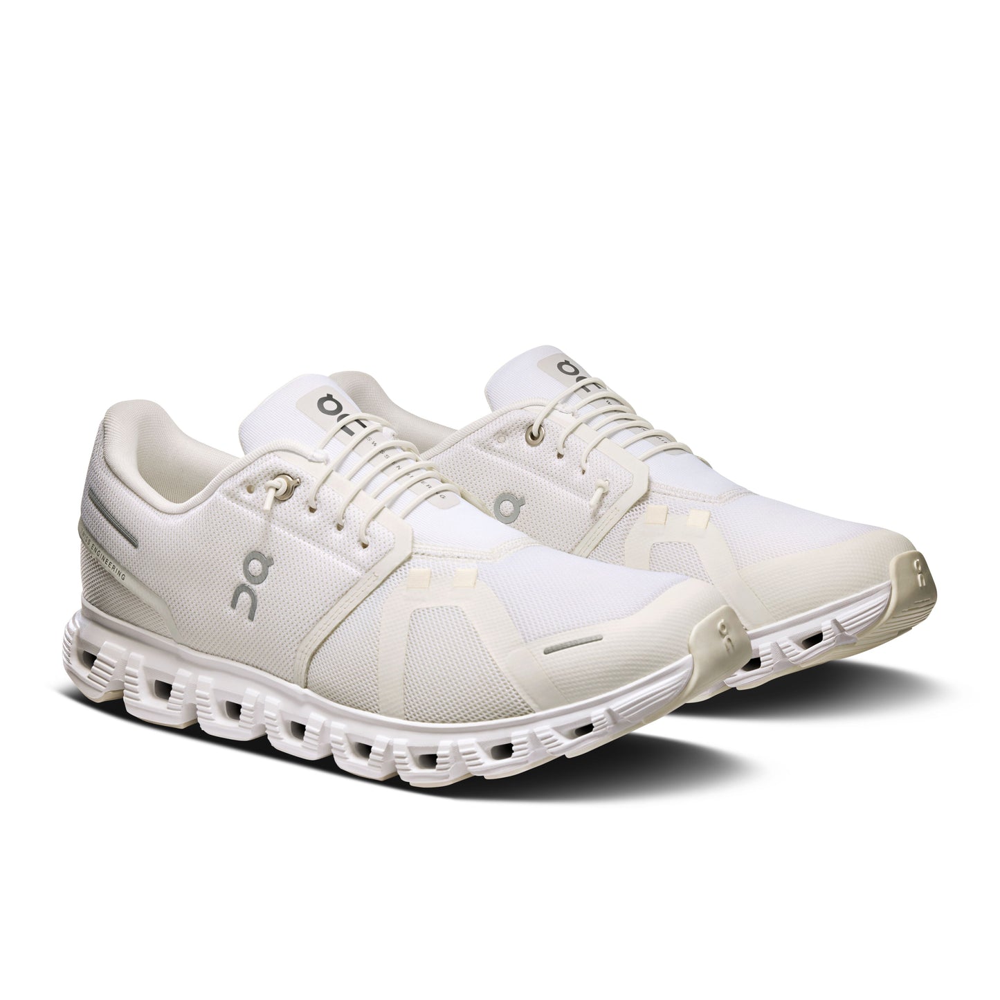 On Running Cloud 6 White / White