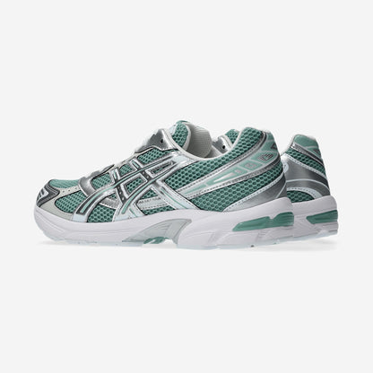 Asics GEL-1130 Verdigris Pure Silver, vue de trois-quarts