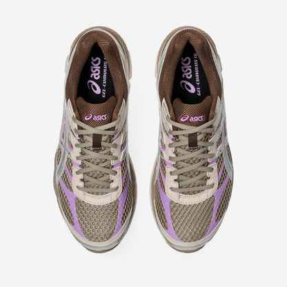 Asics GEL-Cumulus 16 Cinnamon Pure Silver, vue de trois-quarts