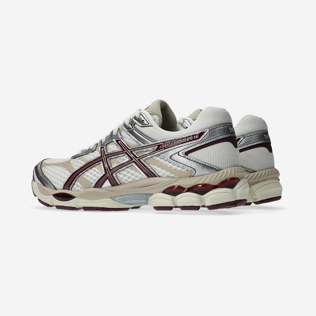 Asics GEL-Cumulus 16 Cream Beniimo Purple, vue de trois-quarts