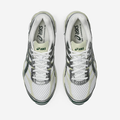 Asics GEL-Cumulus 16 White Forest Night, vue de trois-quarts