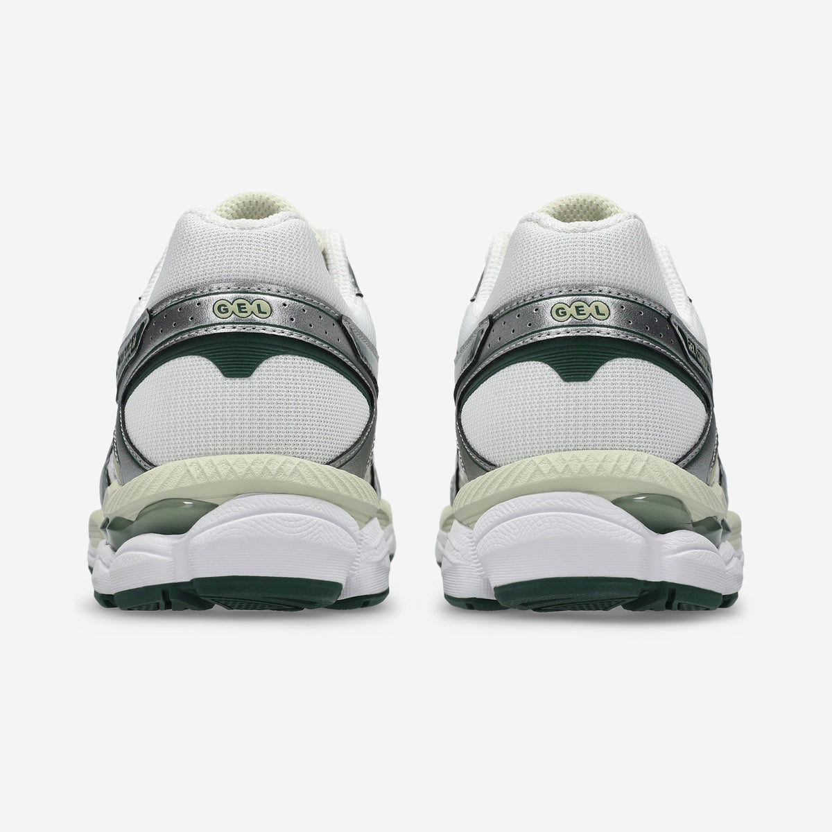 Asics GEL-Cumulus 16 White Forest Night, vue de dos
