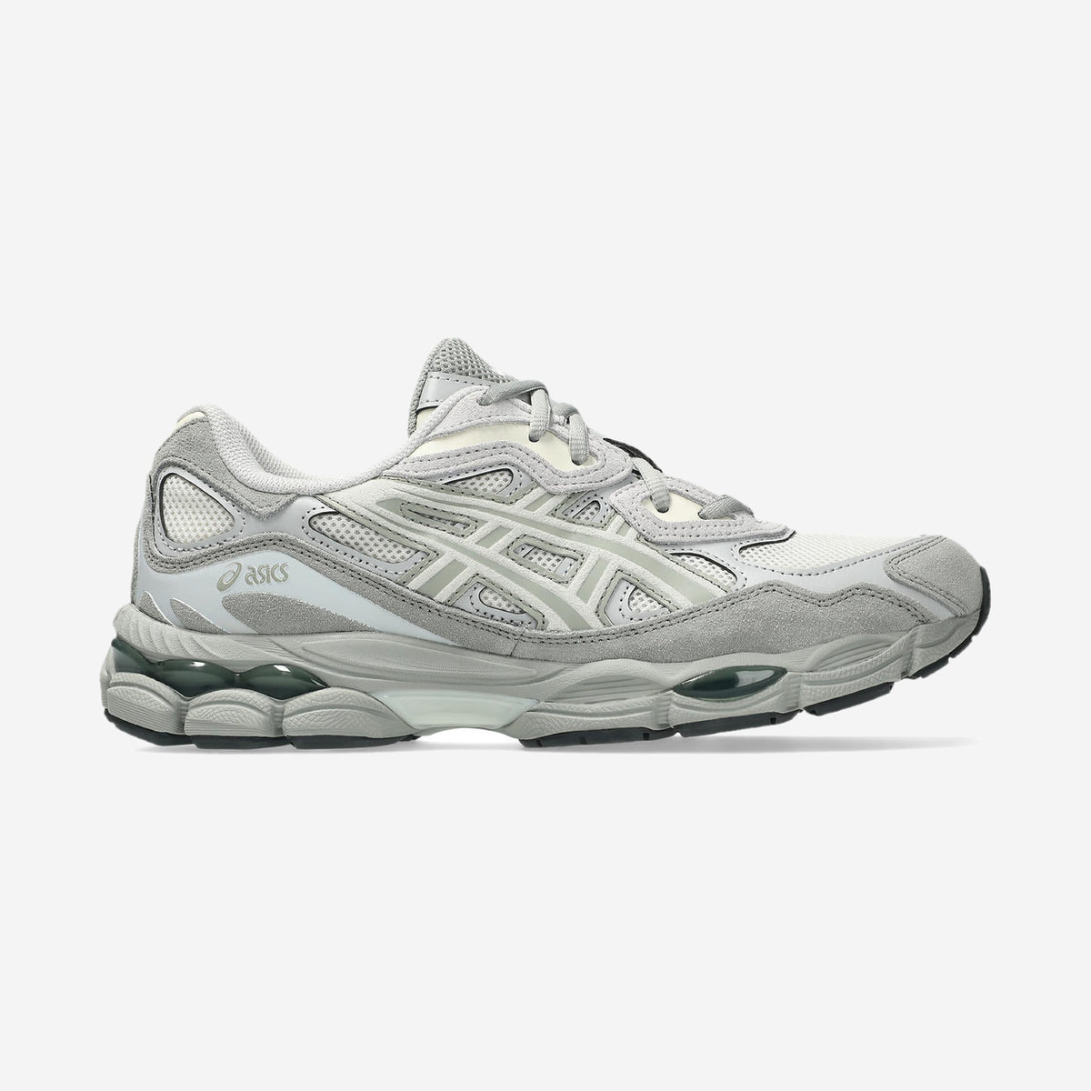 Asics GEL-NYC Cream Light Sage de profil, mesh crème et daim gris, à essayer chez Size à Ajaccio