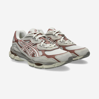 Asics GEL-NYC Cream Umeboshi, vue de trois-quarts