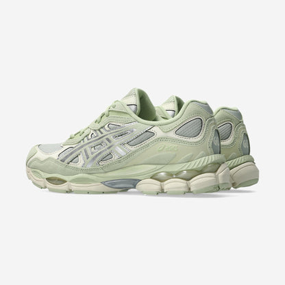 Asics GEL-NYC Sage Frost Pure Silver, vue de trois-quarts