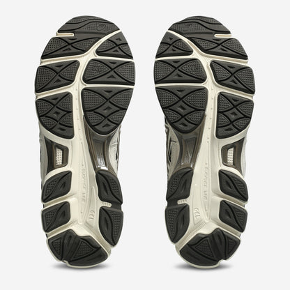 Asics GEL-NYC Black Coffee Sepia semelles d'usure sculptées, à essayer chez Size à Ajaccio