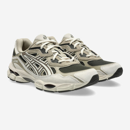 Asics GEL-NYC Black Coffee Sepia paire vue de trois quarts avant, à essayer chez Size à Ajaccio