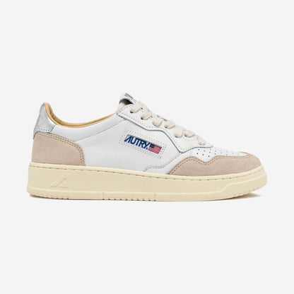 Autry Medalist LS74, sneaker basse rétro en blanc et beige, chez For The Week à Ajaccio
