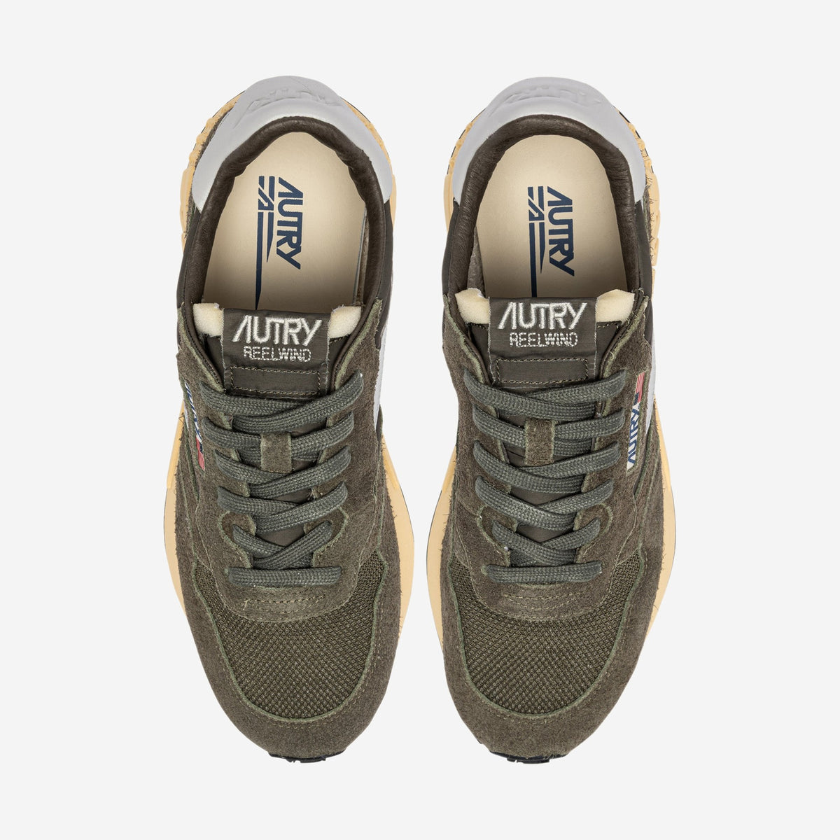 Autry Reelwind UT52 vue de trois-quarts, silhouette rétro-running