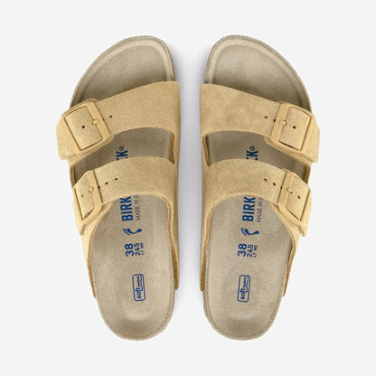 Birkenstock Arizona SFB Latte Cream, vue de trois-quarts