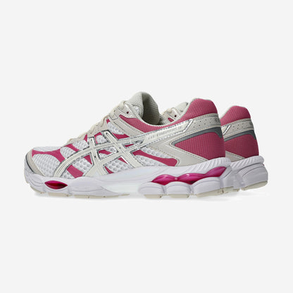 Asics GEL-Cumulus 16 White Cream, vue trois-quarts