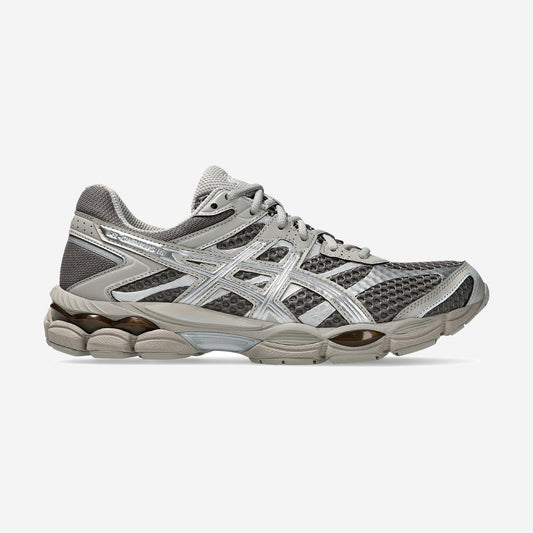 Asics GEL-Cumulus 16 Cocoa Powder Pure Silver, à essayer chez Size Ajaccio
