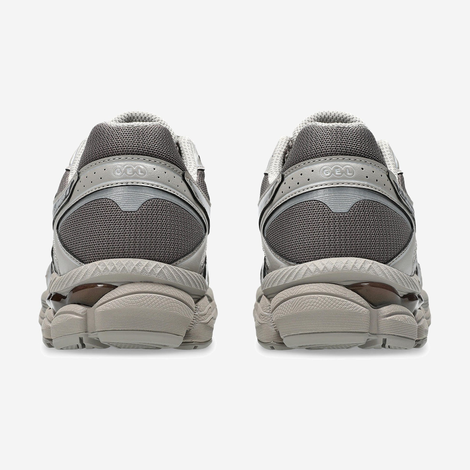 Asics GEL-Cumulus 16 Cocoa Powder Pure Silver, vue arrière