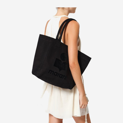 Isabel Marant Small Yenky Black porté à l'épaule