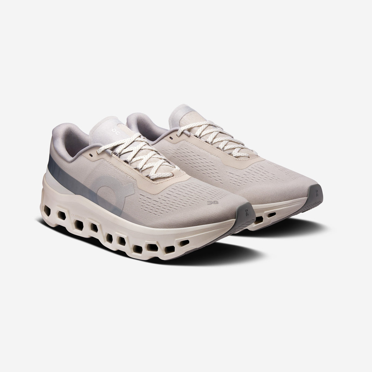 On Running Cloudmonster Pearl / Ivory, vue de profil