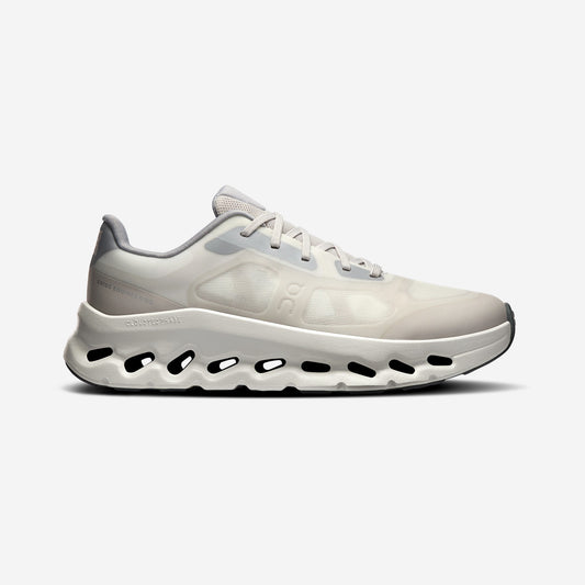 On Running Cloudtilt Remix Alloy / Ivory, sneaker Cloudtilt Remix, disponible chez Size à Ajaccio