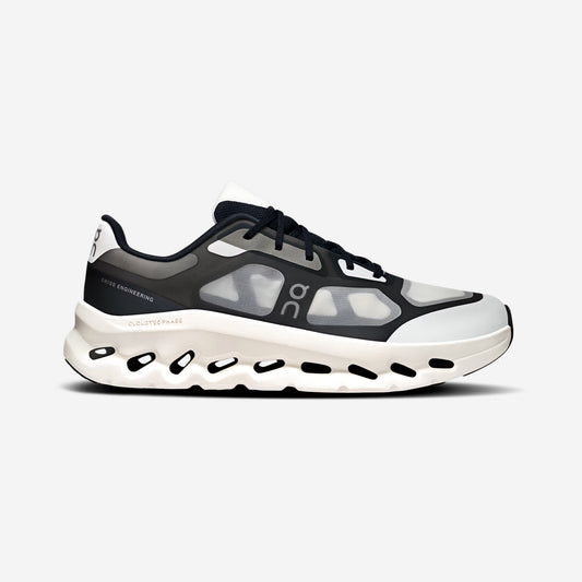 On Running Cloudtilt Remix Black / Ivory, sneaker Cloudtilt Remix, disponible chez Size à Ajaccio
