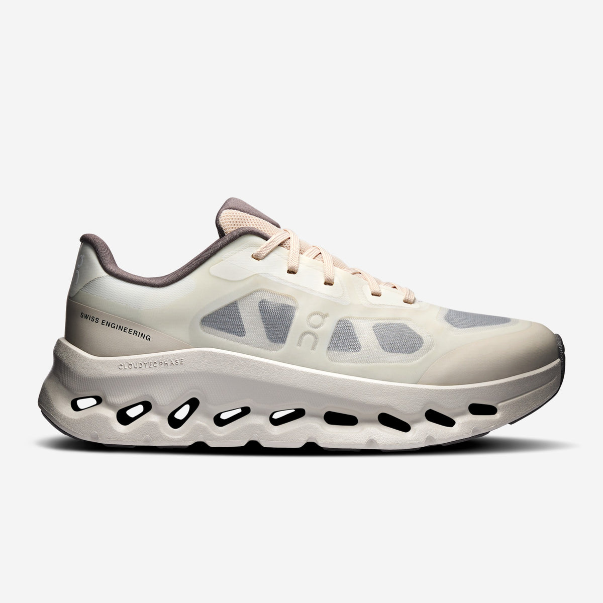 On Running Cloudtilt Remix Silver Ivory, profil, chez Size Ajaccio