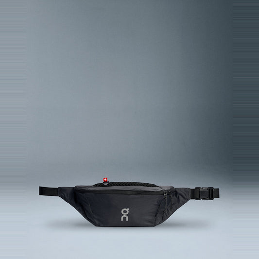 On Running Waist Pack 2L Lite Noir, de face, chez Size Ajaccio