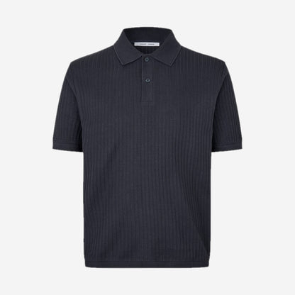 Packshot de face du polo côtelé Sajase rib polo Salute en coton bio, Samsøe Samsøe, chez For The Week à Ajaccio