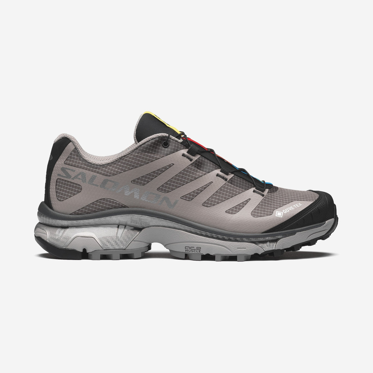 Salomon XT4 OG GTX Paloma Cloudburst Ftw Silver, sneaker XT-4 OG GTX, vue de profil, disponible chez Size à Ajaccio