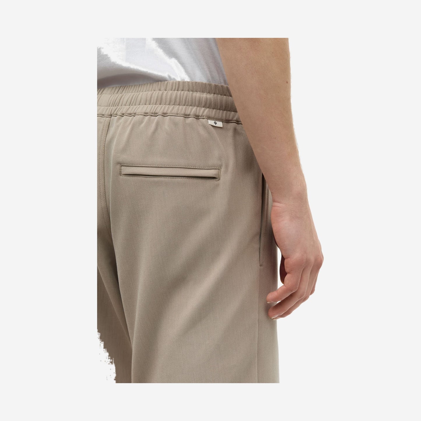 Samsøe Samsøe Smith Short Aluminum, vue de détail