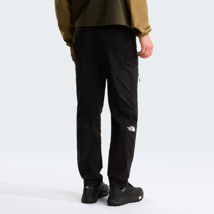 The North Face Pantalon Exploration Noir, porté de dos, chez For The Week Ajaccio
