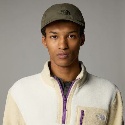 The North Face Casquette Horizon Kaki, portée de face, chez For The Week Ajaccio