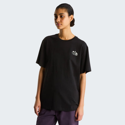 The North Face T-shirt Natural High Society Noir, porté de face, version femme, chez For The Week Ajaccio