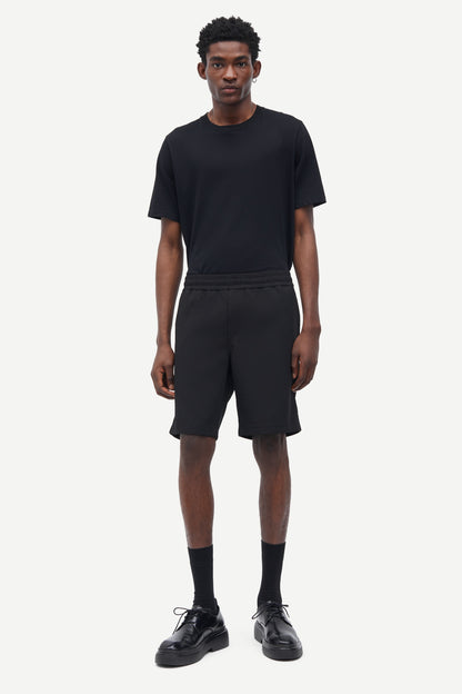 Samsoe Samsoe Smith Short black vue de face porté plan large